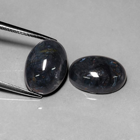 أحجار بيترسيت متعدد الألوان طبيعية، قصة بيضاوى، غير شفاف، وزنها  قيراط