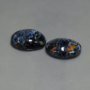 أحجار بيترسيت متعدد الألوان طبيعية، قصة بيضاوى، غير شفاف، وزنها  قيراط