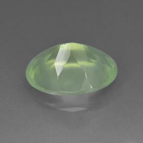 بريهنيت طبيعي بلون Olive Green ، وزن ‎5.78‎ قيراط، شكل بيضاوى، مقاس ‎14x10‎ مم