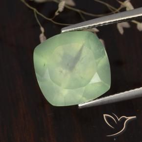 بريهنيت Light Yellow Green  طبيعي، وسادة، 6.75 قيراط، نصف شفاف
