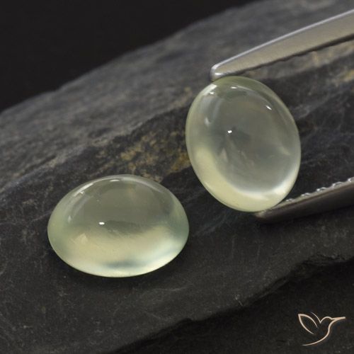1.99ctw طبيعي Olive Green  بريهنيت, بيضوي, شفاف