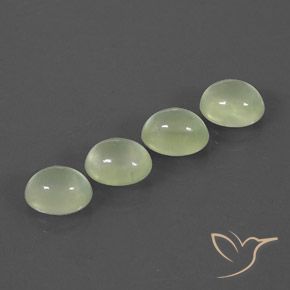 أحجار بريهنيت Light Green  طبيعية، بيضوي، شفاف / نصف شفاف، وزنها 10.17 قيراط