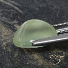 بريهنيت Pale Pear Green  طبيعي، بيضوي، 2.77 قيراط، شفاف