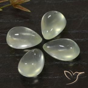 أحجار بريهنيت Light Green  طبيعية، شكل الكمثرى، شفاف، وزنها 9.91 قيراط