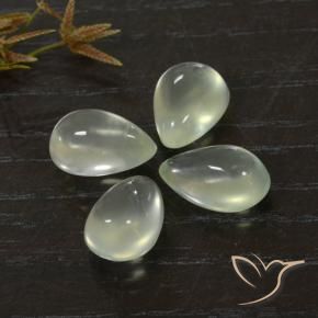 أحجار بريهنيت Light Green  طبيعية، شكل الكمثرى، شفاف، وزنها 9.91 قيراط