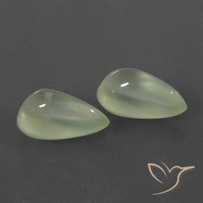 أحجار بريهنيت Pale Yellowish Green    طبيعية، شكل الكمثرى، شفاف / نصف شفاف، وزنها 6.20 قيراط