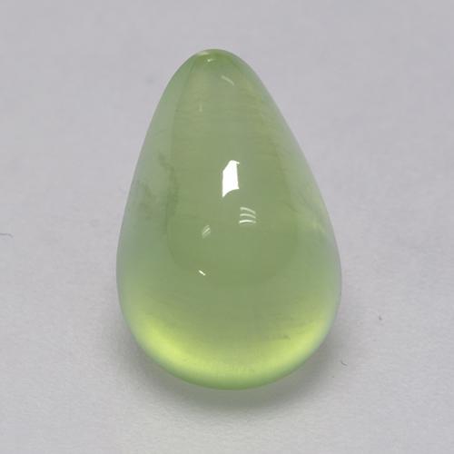 بريهنيت طبيعي بلون Pale Pear Green ، وزن ‎3.11‎ قيراط، شكل شكل الكمثرى، مقاس ‎10.8x7.1‎ مم