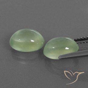 أحجار بريهنيت Light Yellow Green  طبيعية، بيضوي، شفاف / نصف شفاف، وزنها 4.83 قيراط
