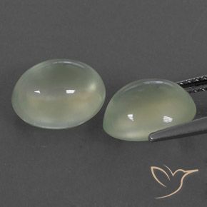 أحجار بريهنيت Light Green  طبيعية، بيضوي، شفاف / نصف شفاف، وزنها 6.21 قيراط
