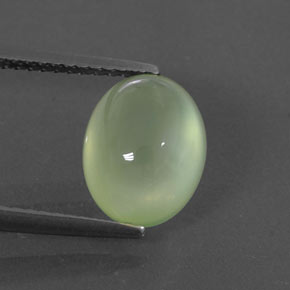 بريهنيت طبيعي بلون Light Green ، وزن ‎3.50‎ قيراط، شكل شفاف، مقاس ‎10.2x8‎ مم