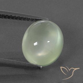 3.91ct طبيعي Yellow Green  بريهنيت, بيضوي, شفاف / نصف شفاف