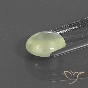 بريهنيت Olive Green  طبيعي، بيضوي، 1.84 قيراط، شفاف