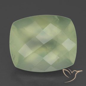 بريهنيت طبيعي بلون Light Green ، وزن ‎5.58‎ قيراط، شكل قطع وسادة، مقاس ‎12x10‎ مم