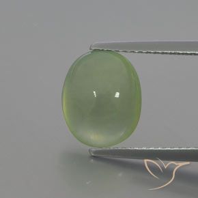 3.64ct طبيعي أخضر متوسط بريهنيت, بيضوي, شفاف / نصف شفاف