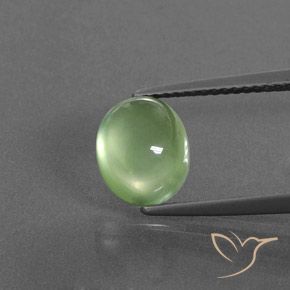 3.18ct طبيعي أخضر متوسط بريهنيت, بيضوي, شفاف / نصف شفاف