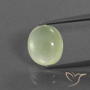 2.95ct طبيعي أخضر رمادى بريهنيت, بيضوي, شفاف / نصف شفاف