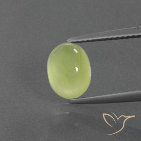 2.05ct طبيعي أصفر فاتح بريهنيت, بيضوي, شفاف / نصف شفاف