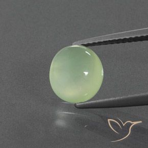 2.50ct طبيعي أخضر أصفر بريهنيت, بيضوي, شفاف / نصف شفاف