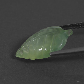 بريهنيت أخضر طبيعي، شكل خيالي، 5.62 قيراط، نصف شفاف