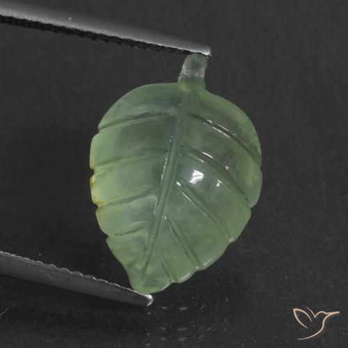 7.07ct طبيعي أخضر فاتح جدا بريهنيت, فانسى, نصف شفاف