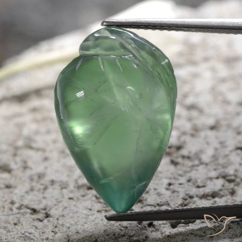 15.69ct طبيعي اخضر فاتح بريهنيت, فانسى, نصف شفاف