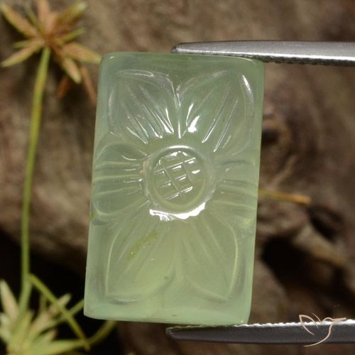 21.18ct طبيعي اخضر فاتح بريهنيت, قص وردة, نصف شفاف