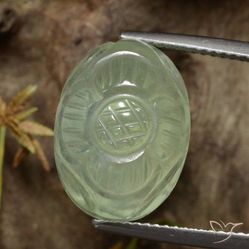 12.99ct طبيعي اخضر فاتح بريهنيت, قص وردة, نصف شفاف