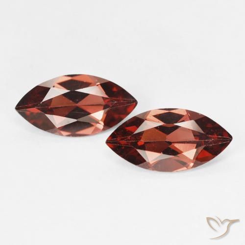 أحجار عقيق بيروب Medium Dark-Red طبيعية، ماركيز، VVS-VS، وزنها 2.27 قيراط