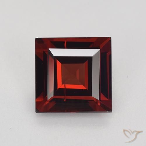 1.98ct طبيعي أحمر دموى غامق عقيق بيروب, مربع, VVS-VS