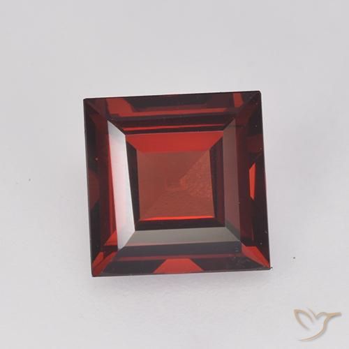 2.03ct طبيعي أحمر دموى غامق عقيق بيروب, مربع, VVS-VS