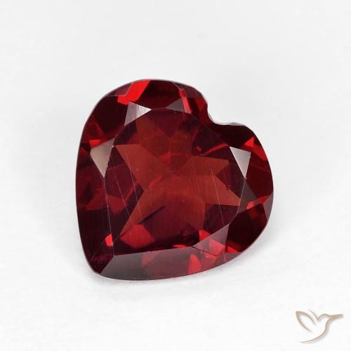 1.69ct طبيعي أحمر دموى غامق عقيق بيروب, قلب, VVS