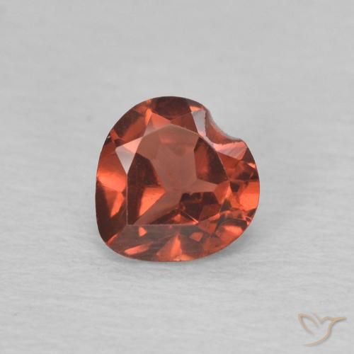 0.58ct طبيعي أحمر متوسط عقيق بيروب, قلب, VVS-VS