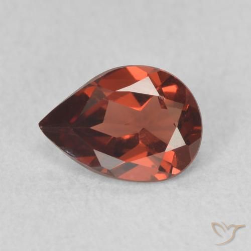 0.72ct طبيعي احمر غامق عقيق بيروب, شكل الكمثرى, VVS