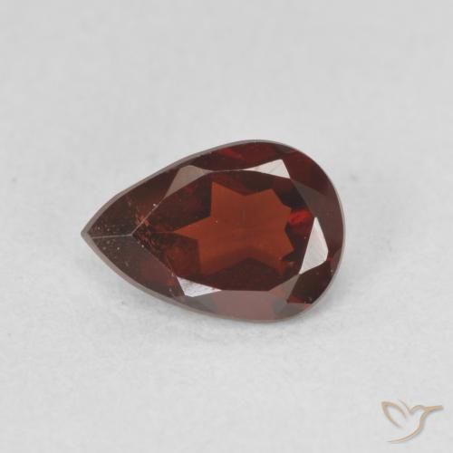0.80ct طبيعي احمر غامق عقيق بيروب, شكل الكمثرى, VVS-VS