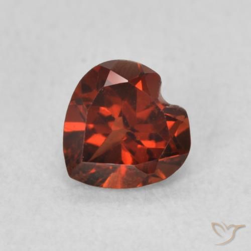 0.60ct طبيعي أحمر الكشمش عقيق بيروب, قلب, قليلا جدا