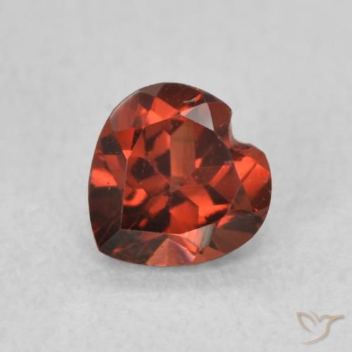 0.61ct طبيعي أحمر الكشمش عقيق بيروب, قلب, قليلا جدا