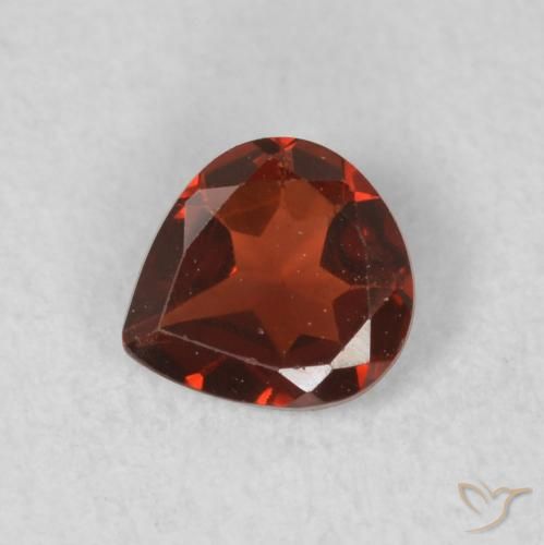 0.45ct طبيعي أحمر متوسط عقيق بيروب, شكل الكمثرى, قليلا جدا