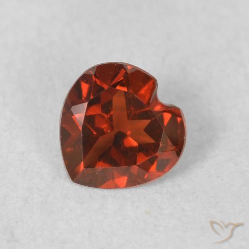0.49ct طبيعي أحمر لامع عقيق بيروب, قلب, قليلا جدا