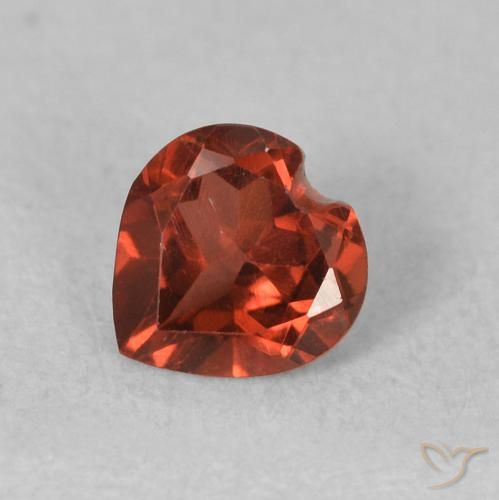 0.56ct طبيعي أحمر الكشمش عقيق بيروب, قلب, VVS-VS, Photo A