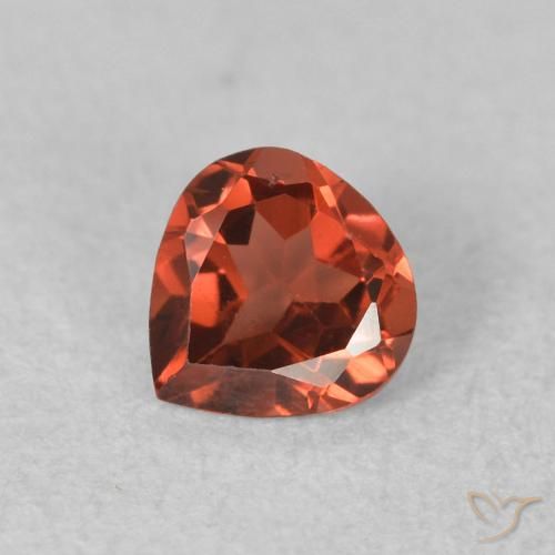 0.56ct طبيعي أحمر الكشمش عقيق بيروب, شكل الكمثرى, قليلا جدا