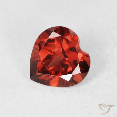 0.54ct طبيعي أحمر متوسط عقيق بيروب, قلب, قليلا جدا