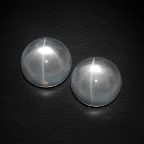 Quartz Cat's Eye طبيعي بلون أبيض، وزن ‎‎ قيراط، شكل دائري، مقاس ‎10.29‎ مم