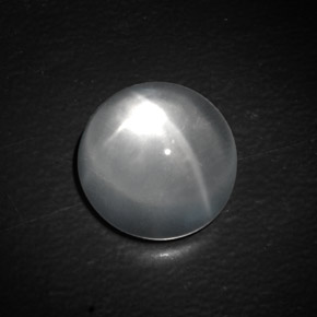 Quartz Cat's Eye طبيعي بلون أبيض، وزن ‎10.00‎ قيراط، شكل دائري، مقاس ‎13.49‎ مم