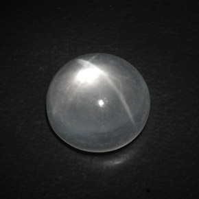 Quartz Cat's Eye طبيعي بلون أبيض، وزن ‎9.40‎ قيراط، شكل دائري، مقاس ‎13.63‎ مم