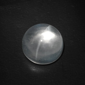 Quartz Cat's Eye طبيعي بلون أبيض، وزن ‎9.89‎ قيراط، شكل دائري، مقاس ‎12.76‎ مم