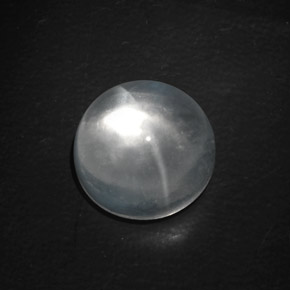 Quartz Cat's Eye طبيعي بلون أبيض، وزن ‎9.89‎ قيراط، شكل دائري، مقاس ‎12.76‎ مم