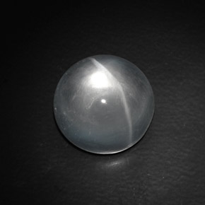 Quartz Cat's Eye طبيعي بلون أبيض، وزن ‎9.06‎ قيراط، شكل دائري، مقاس ‎12.97‎ مم