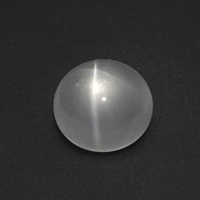 Quartz Cat's Eye طبيعي بلون أبيض، وزن ‎7.54‎ قيراط، شكل دائري، مقاس ‎12.35‎ مم