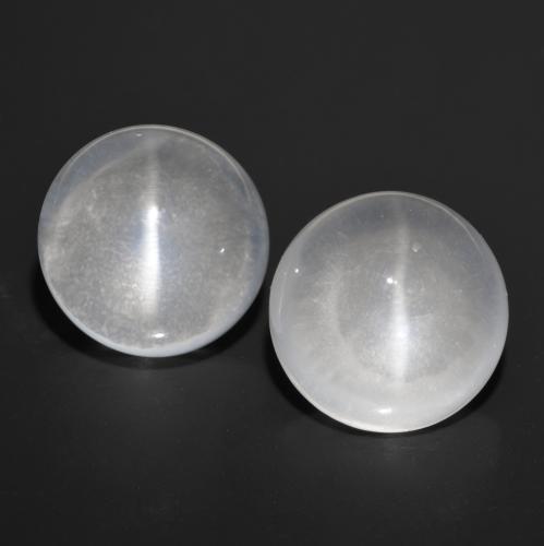 Quartz Cat's Eye طبيعي بلون أبيض، وزن ‎13.12‎ قيراط، شكل دائري، مقاس ‎11.24‎ مم