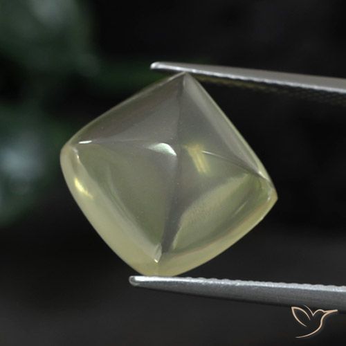 8.59ct طبيعي Medium Green  كوارتز, وسادة, شفاف